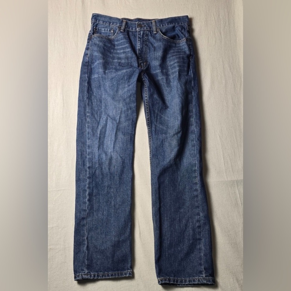 Levi’s 505
33/32